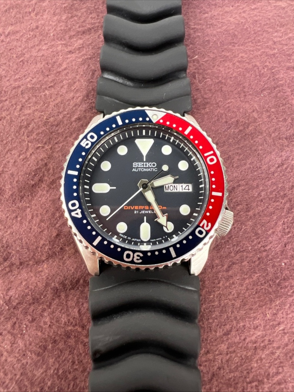 Seiko SKX009J Automatic Diver 200m Pepsi Bezel Day/Date 21J Japan